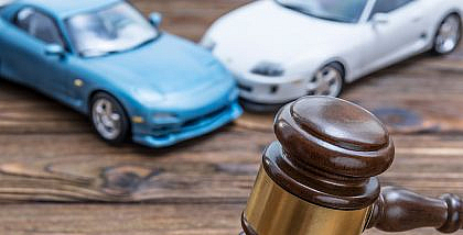 Dubai police organise an auction for abandoned cars