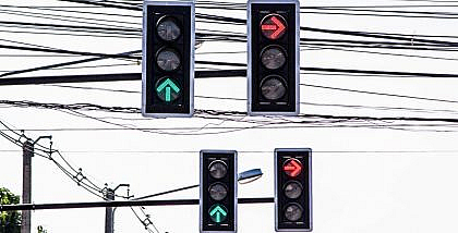 traffic signals on a busy route of Dubai