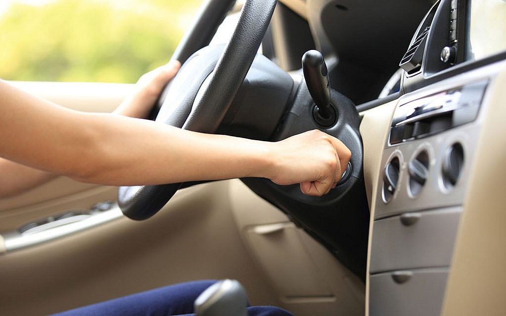 Steering Wheel Locks Working, Purpose & More