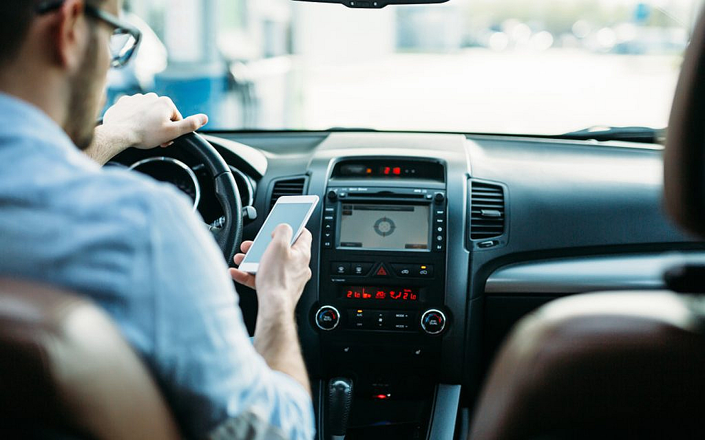 Driving rules in the UAE