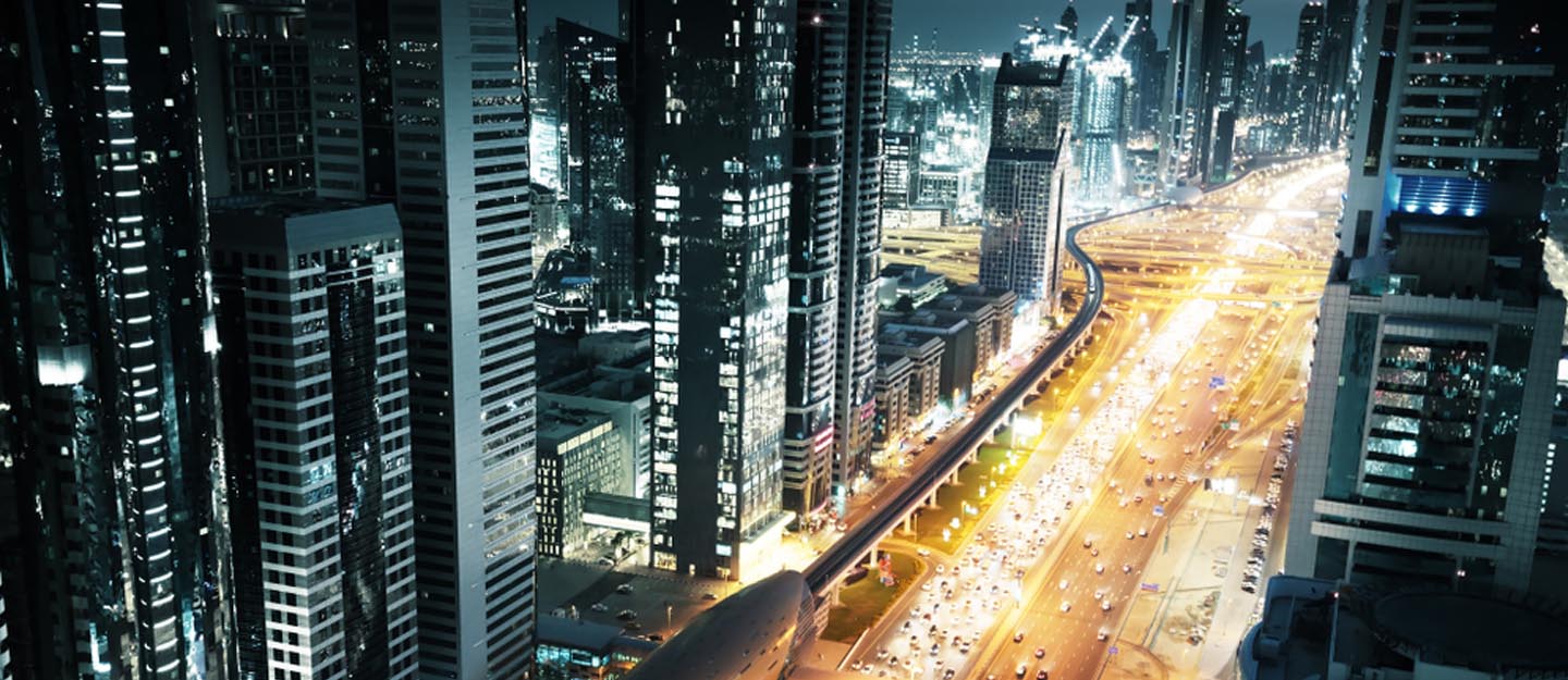avoid traffic while driving on Dubai roads