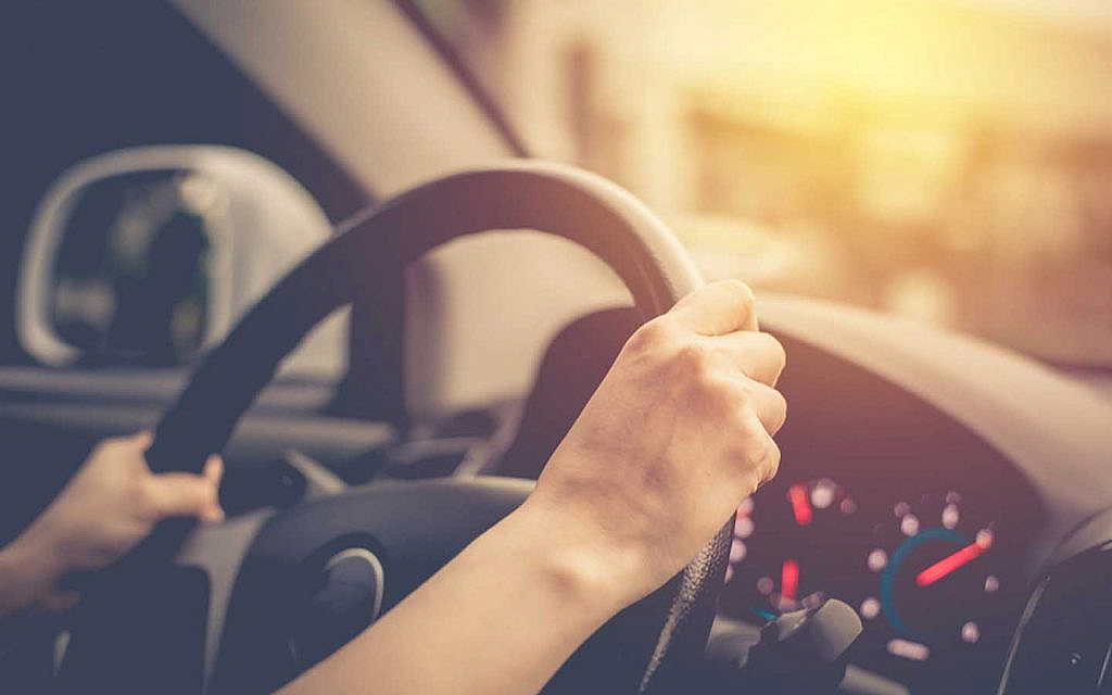 How to Unlock a Locked Steering Wheel of a Car