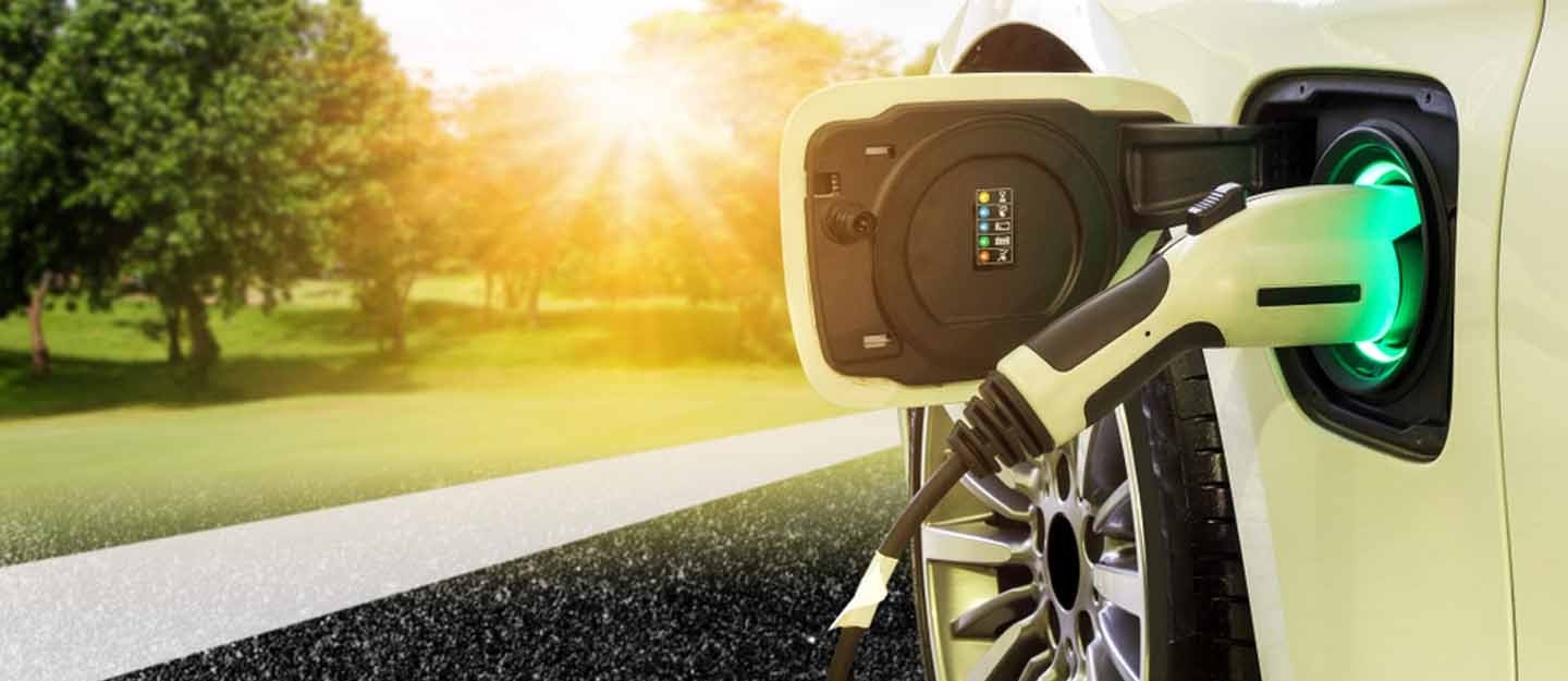 hybrid cars vs electric cars