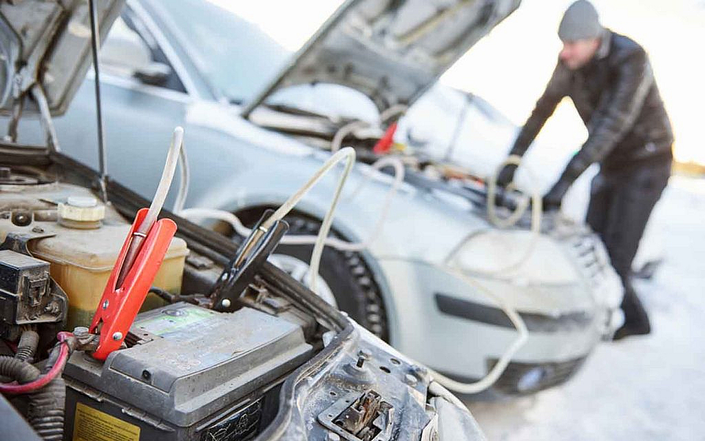 How to Properly JumpStart a Car Battery