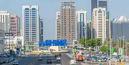 cars on the Abu Dhabi Road