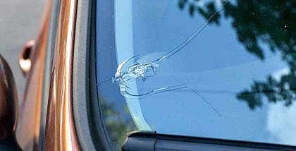 car windshield damage due to heat