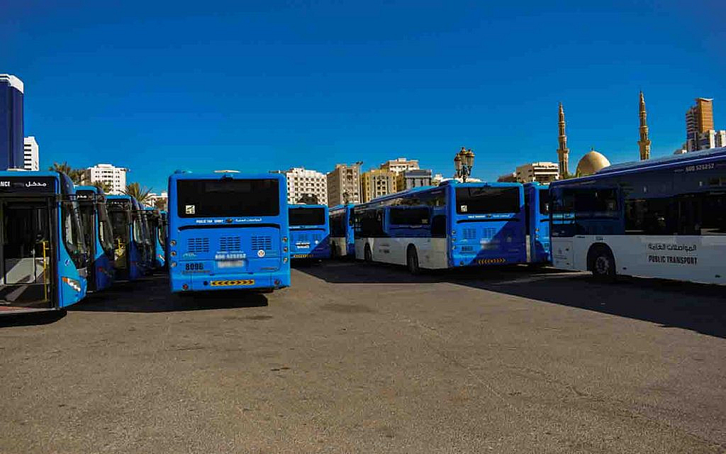 Sharjah to Abu Dhabi bus shuttles daily between the two emirates 