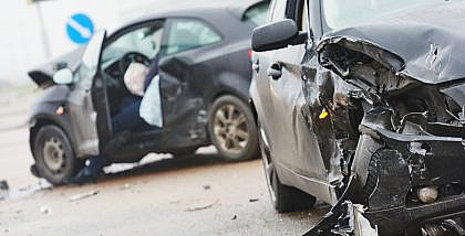 حادث سيارتين