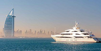 From fishing boat rentals to party boat rentals Dubai offers it all.