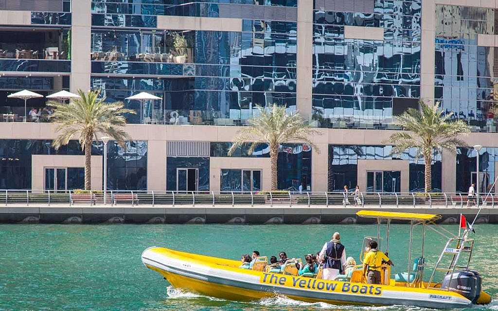 Boat rental companies in Dubai offer plenty of packages