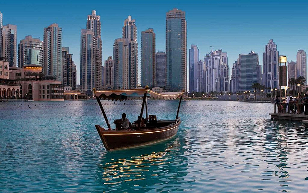 Boat Rental Companies in Dubai Packages, Rates & More