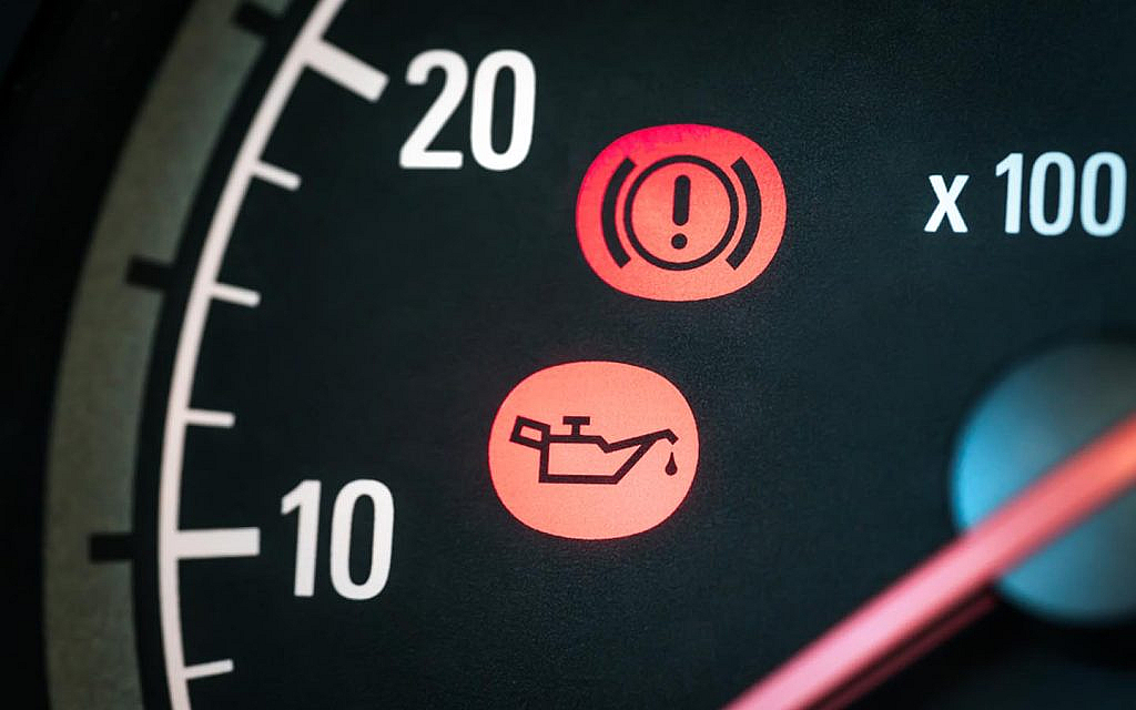 Car with oil and handbrake icon