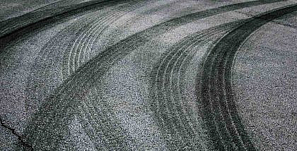 racing tyres vs road tyres tracks on the road