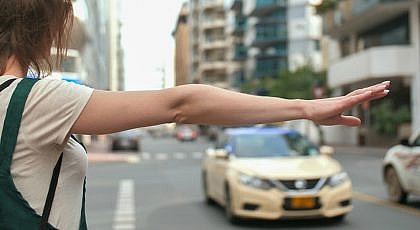 دليل المواصلات العامة في دبي