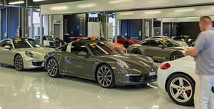 You can find a variety of luxury cars inside the luxury car rentals in Abu Dhabi