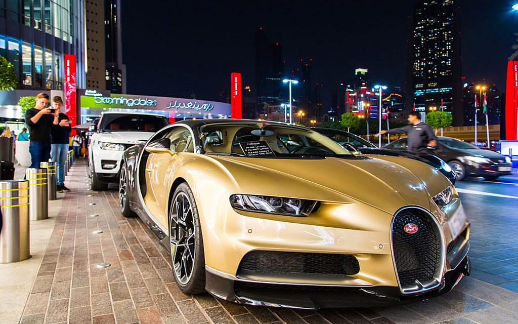 luxury car rental services in Dubai