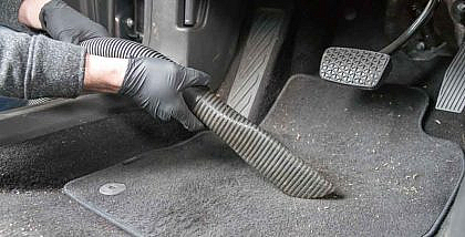 Effective ways to deep clean car carpets without an extractor