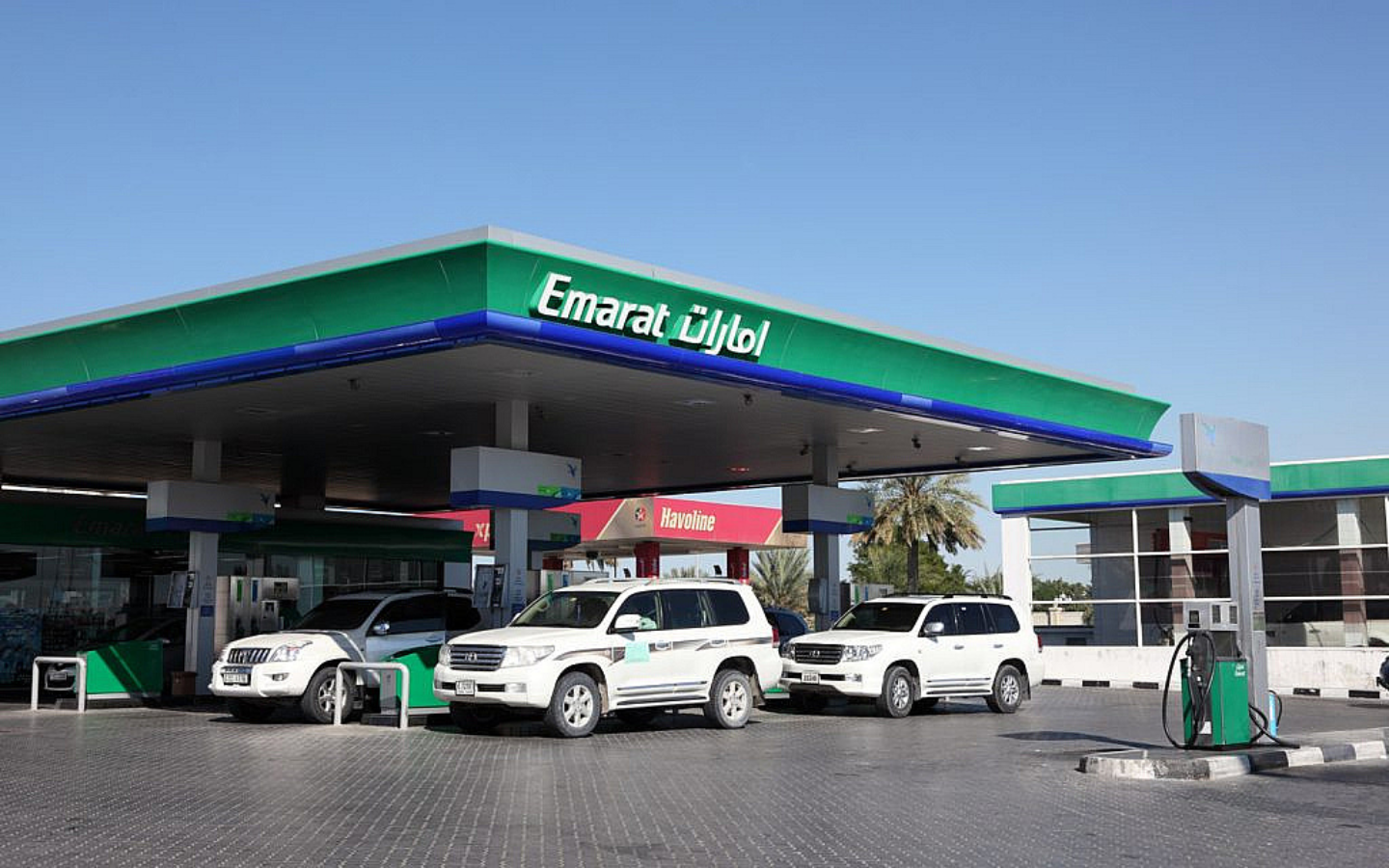 محطة وقود امارات