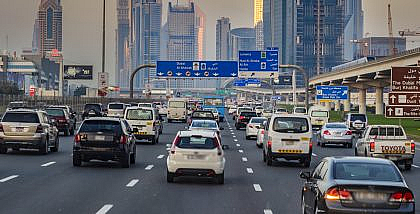 You must know important FAQs for driving rules & regulations in the UAE