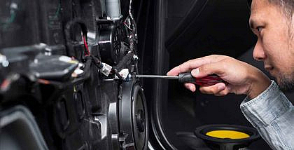 To upgrade car speakers in the car door you need to follow a proper process