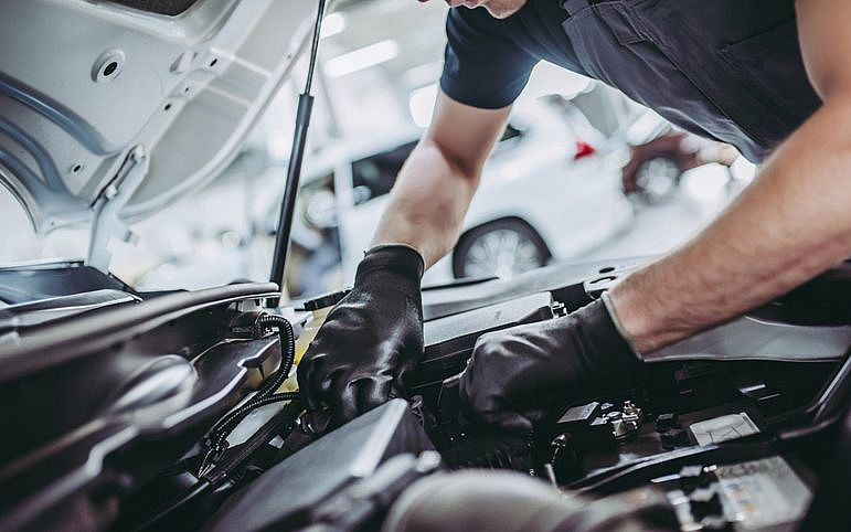 Top Car Garages in Sharjah: Auto Safe, AG Car Garage & more | dubizzle
