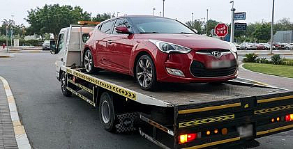 Providers of car recovery in Dubai can tow your car out of road emergencies