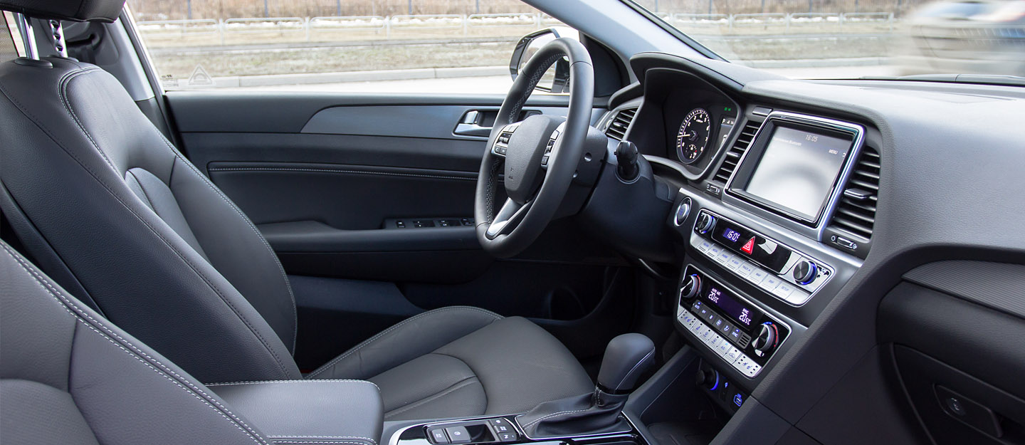 how to keep a car clean and organised