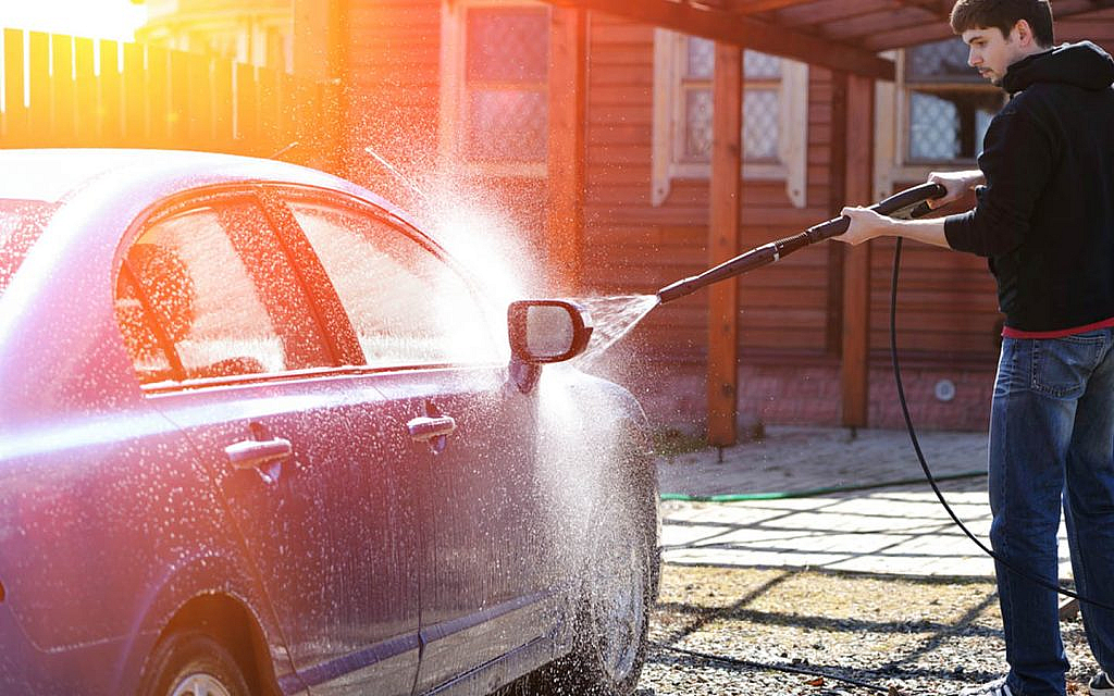 How to Wash Your Car With a Pressure Washer