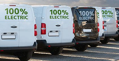 There are advantages and disadvantages of electric cars as compared to petrol cars
