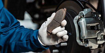 There are several signs of bad brake pads