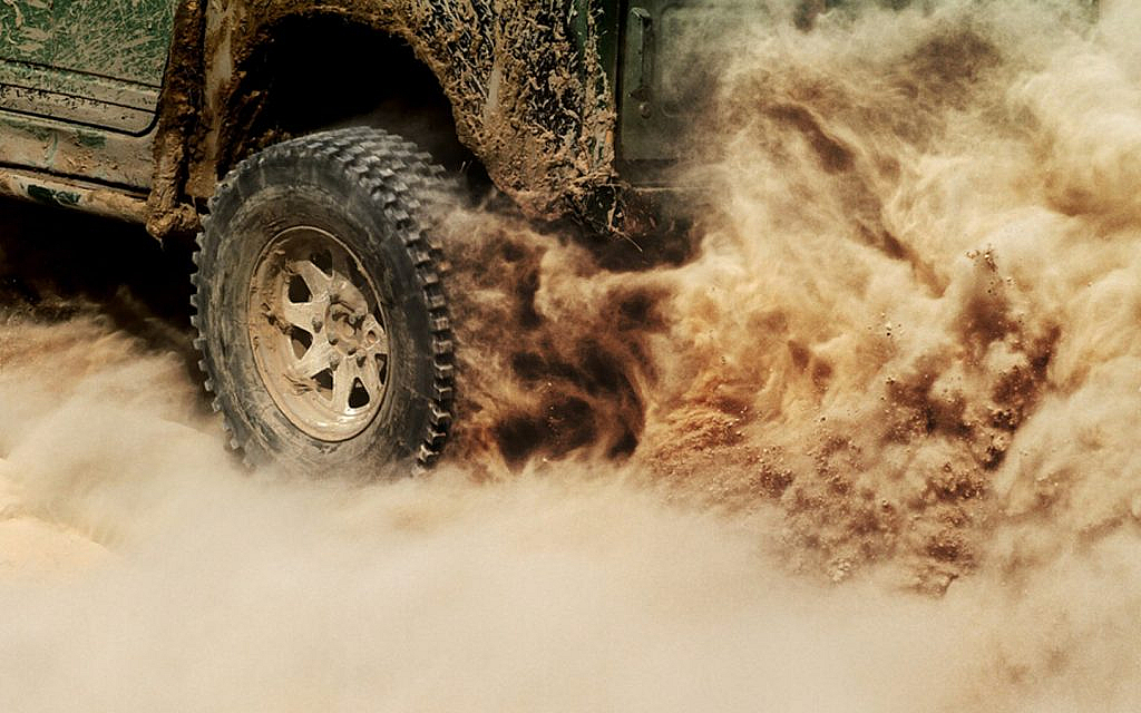 Tips to Take out Your Car Bogged in Sand