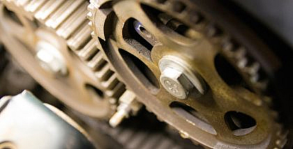 A broken serpentine belt is unsafe for driving