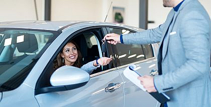 Lessee using services of car lease in the UAE