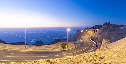 طريق في وادي
