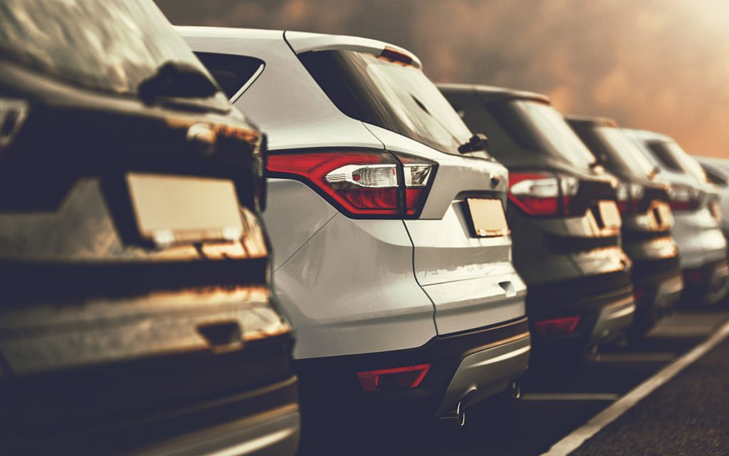 Places to Rent 4x4 SUVs in Dubai SIXT, OneClickDrive & More