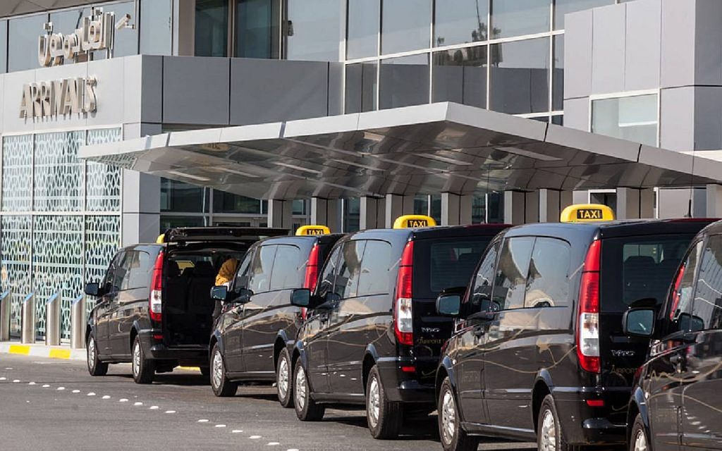 alongside Abu Dhabi airport bus stops there are also taxis