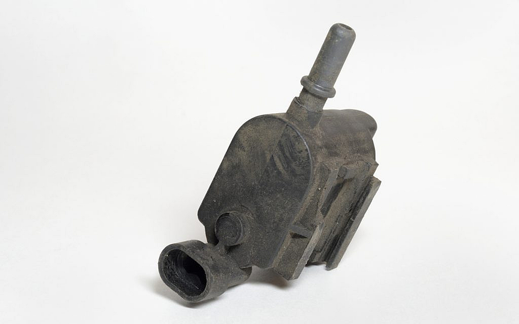 Signs of a Bad Evaporative Emission Control Canister