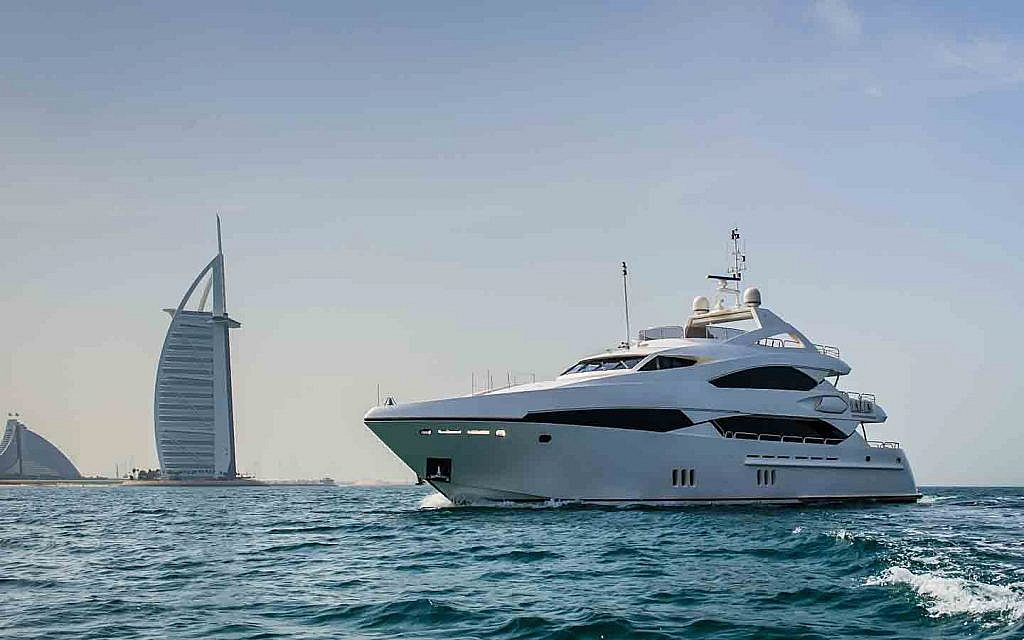There are plenty of dubai harbor towing services available