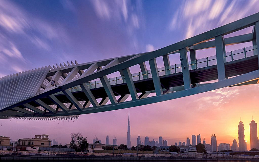 جسر قناة دبي المائية