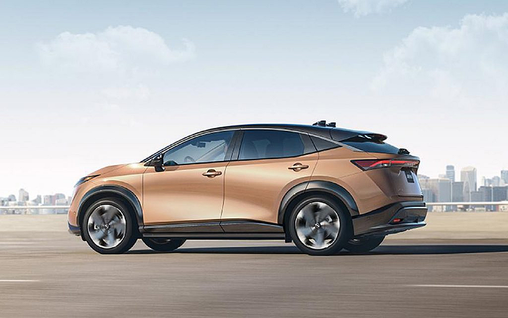 All-electric crossover Nissan Ariya in Dubai