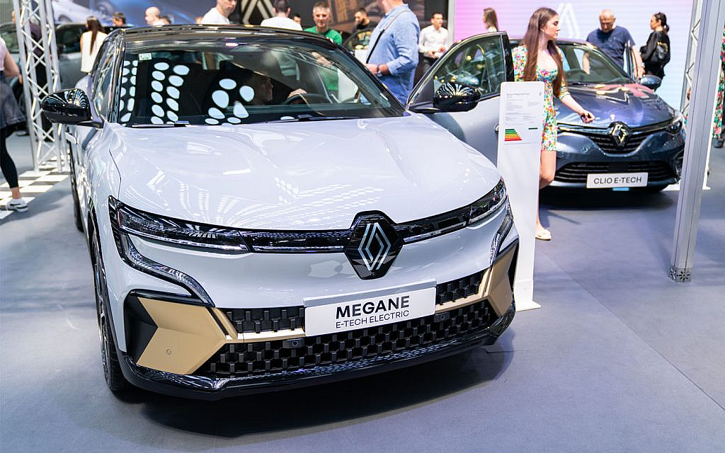 The all-new Renault Megane E-Tech is a crossover with a compact body