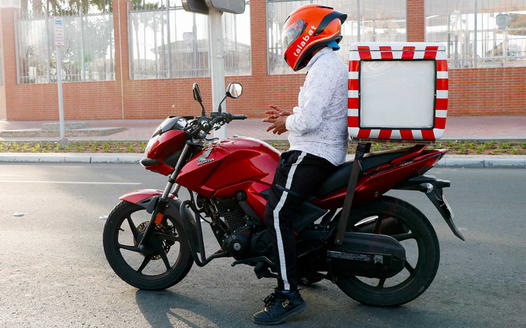 Request a delivery driver qualification certificate in dubai