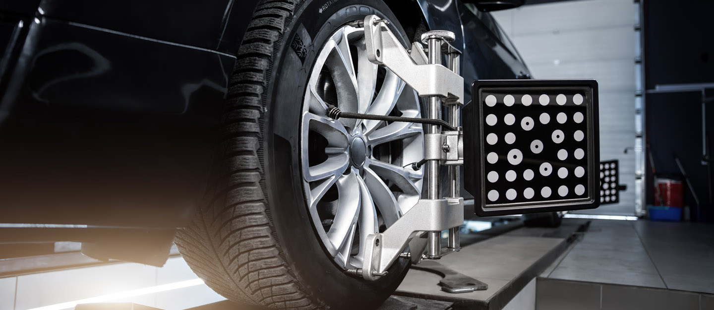 Diff between wheel discount alignment and balancing