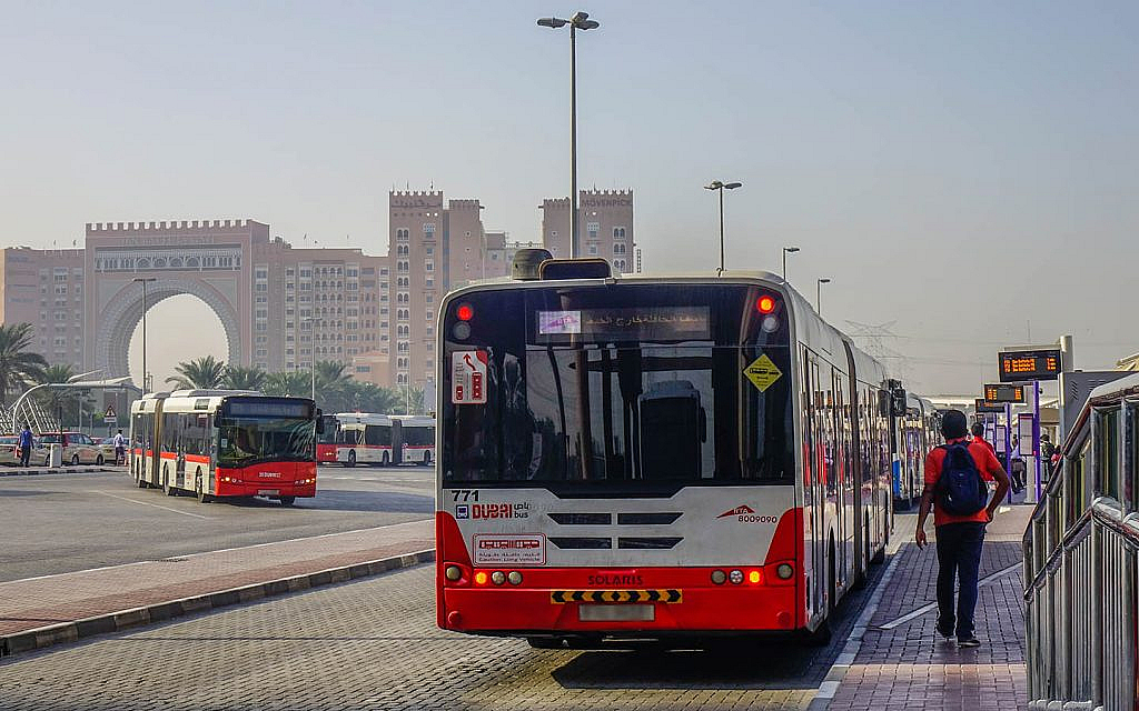 باص دبي