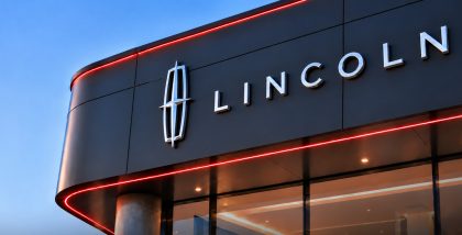 Lincoln logo on a grey board