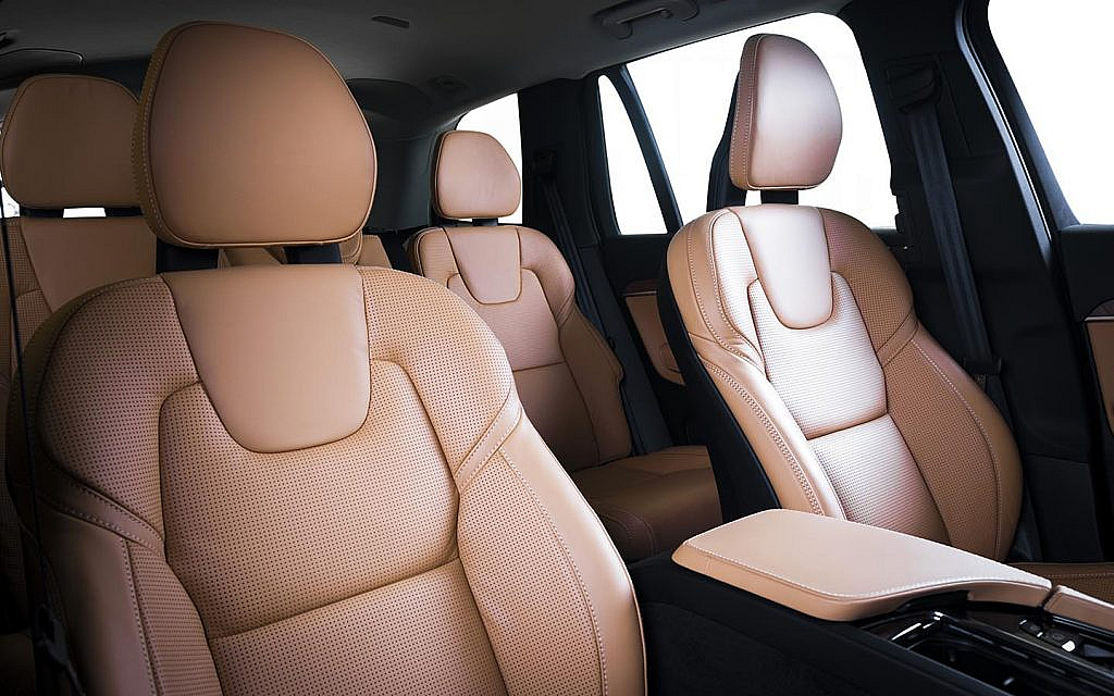 Alwan 3D cars offers car upholstery services in Sharjah, among many others
