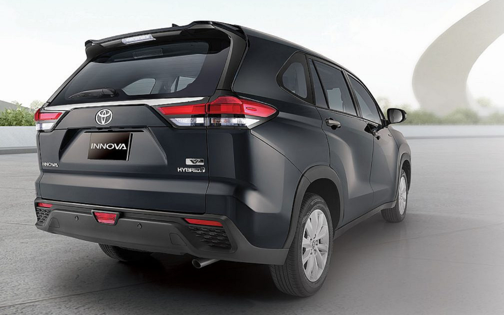 Toyota Innova Hybrid 2024 gives off 183 horsepower combined power