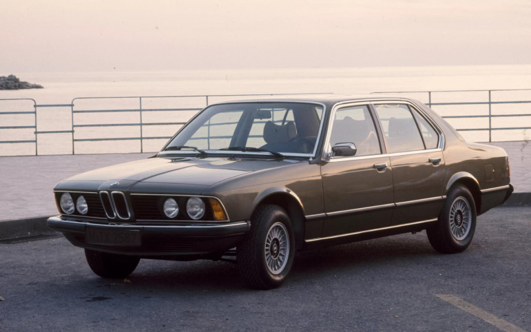 BMW 7 Series History: Generations, Evolution & More | dubizzle