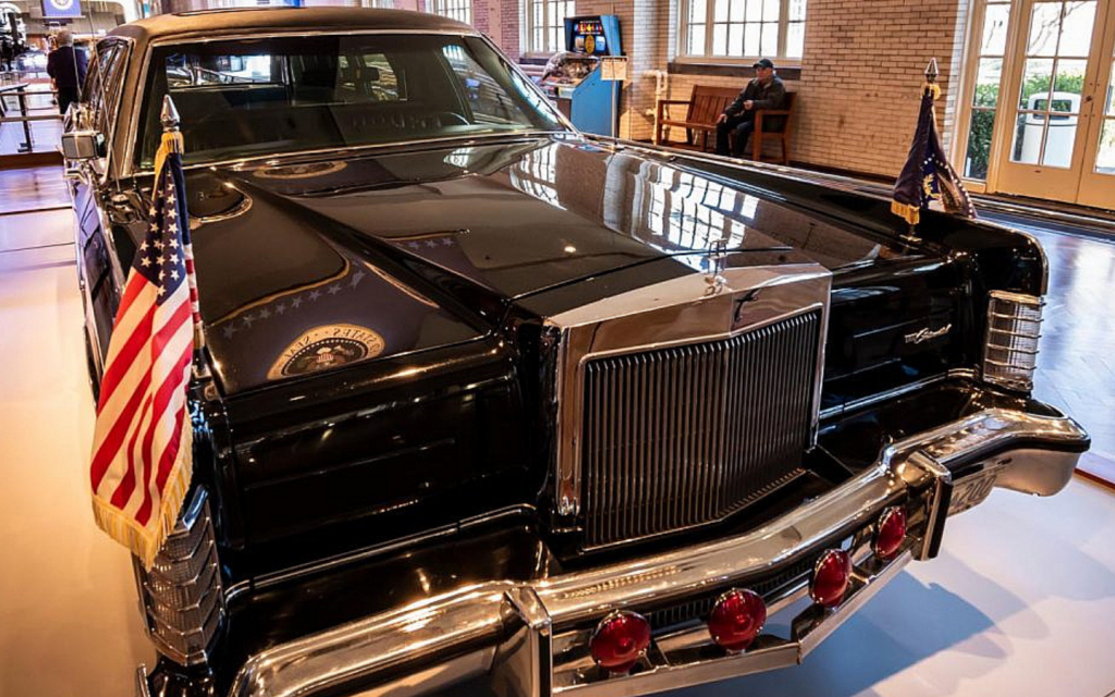 Presidential Lincoln limousine