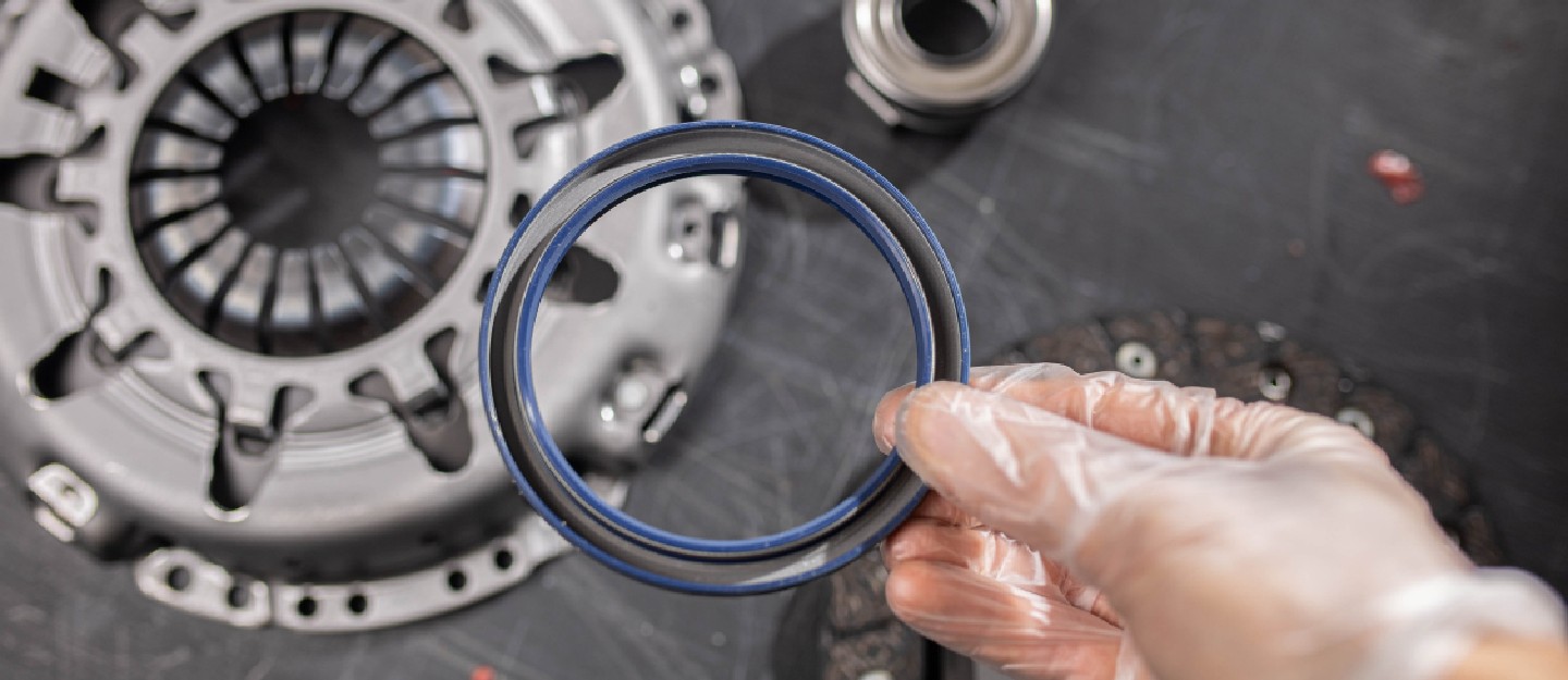 Causes and Symptoms of a Failing Camshaft Seal